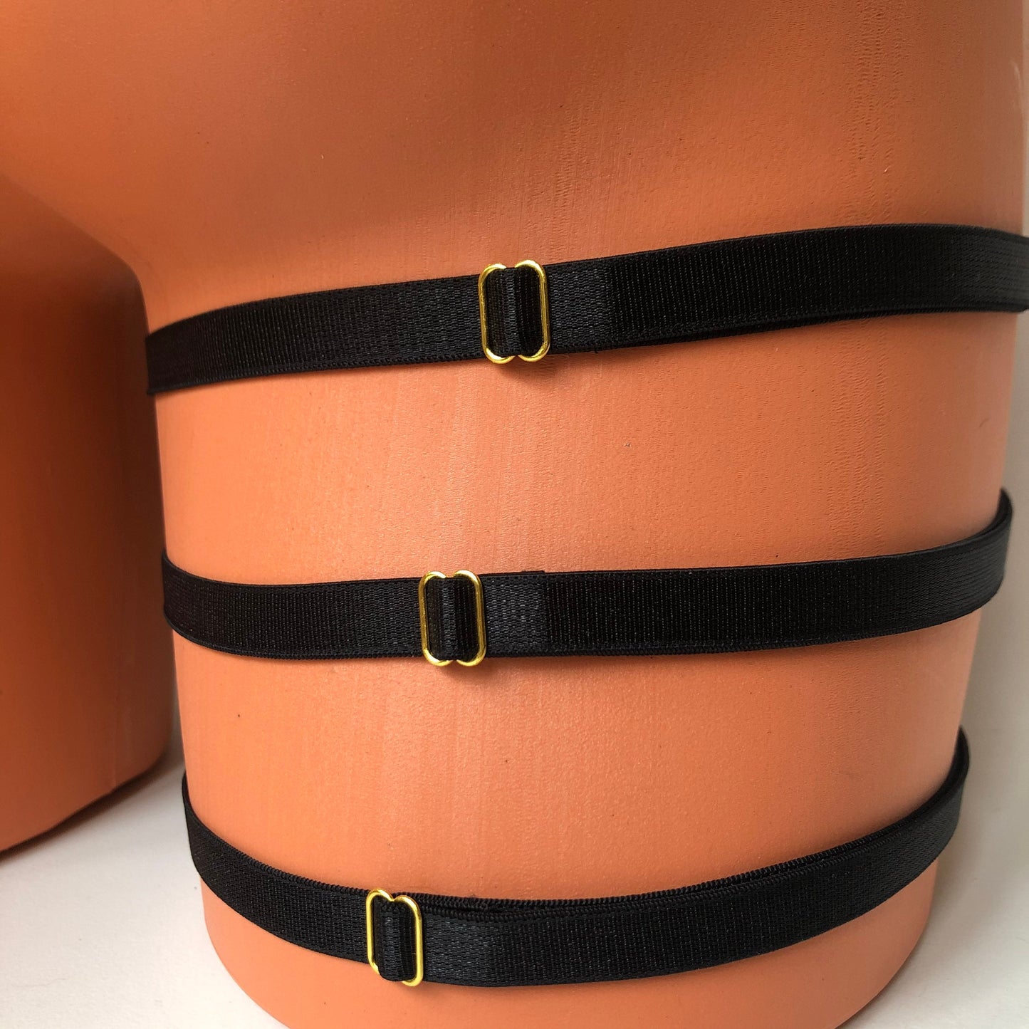 Elastic leg garter (triple straps) | adjustable thigh caged harness suspenders | crotchless lingerie | elastic body harness
