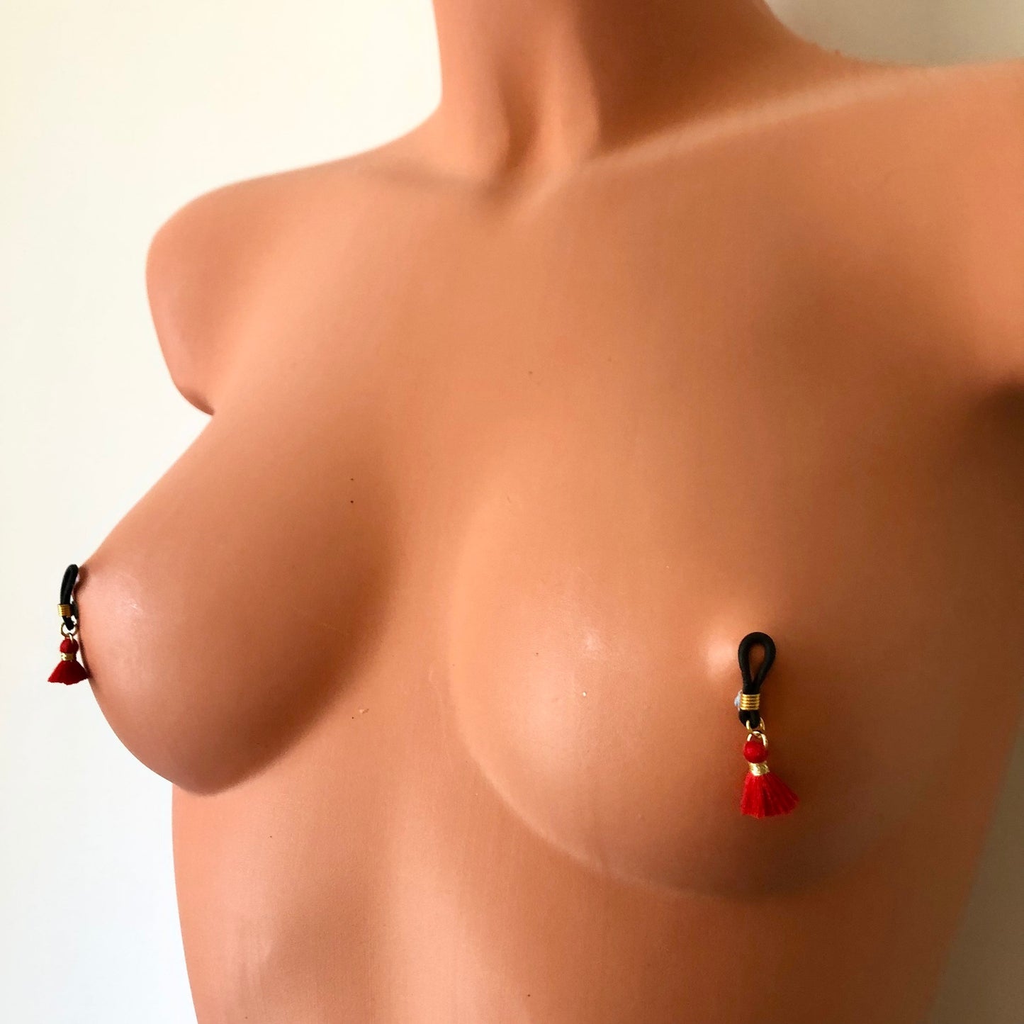 Red micro tassels non-piercing nipple jewellery