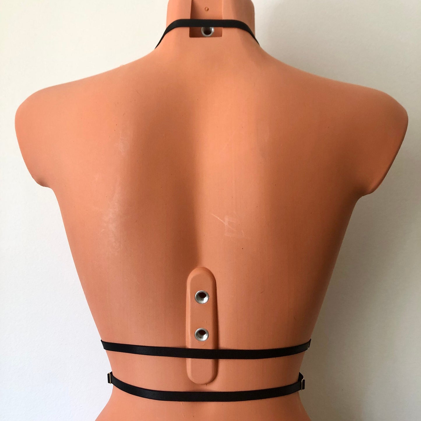 Double choker style to waistline elastic chest harness