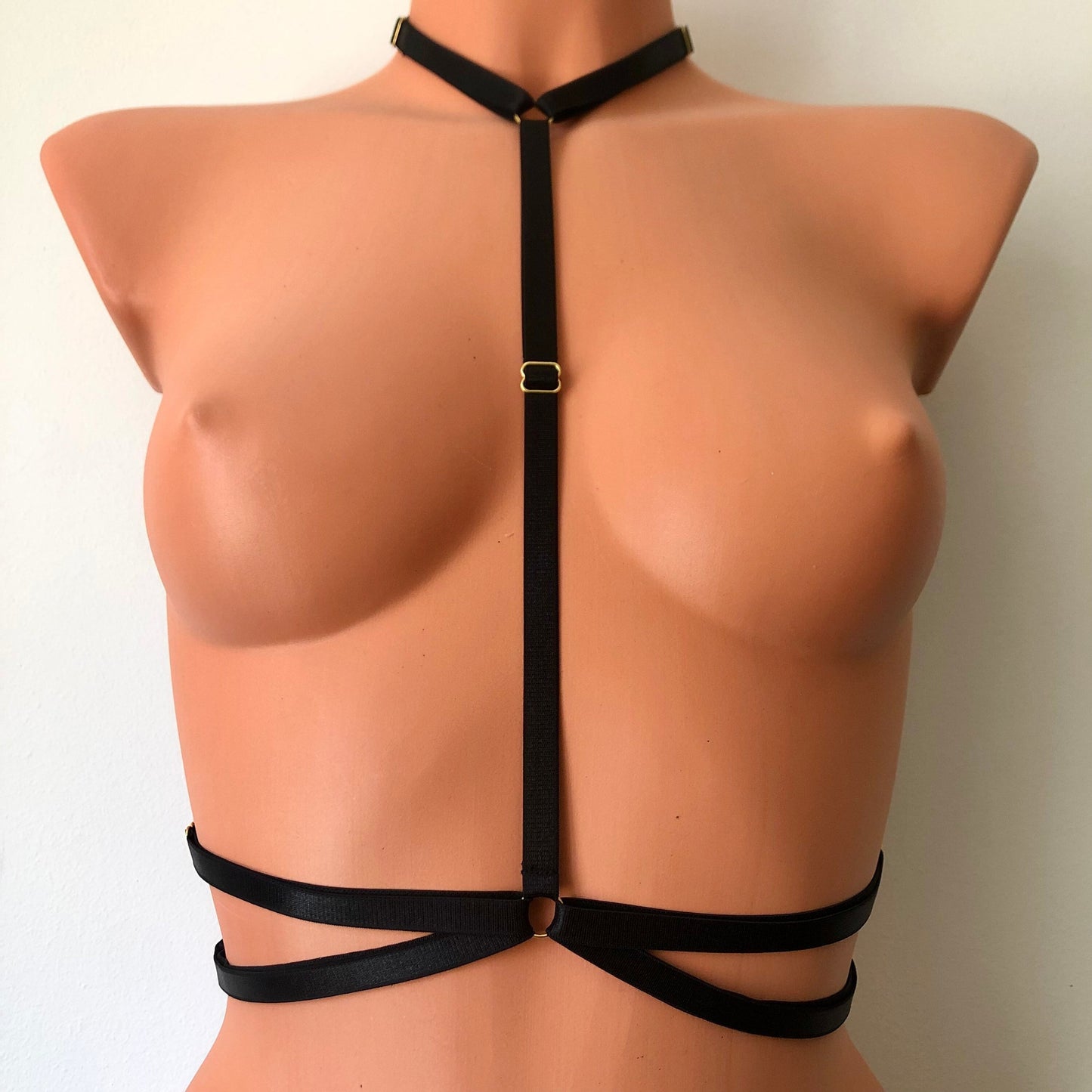 Double choker style to waistline elastic chest harness
