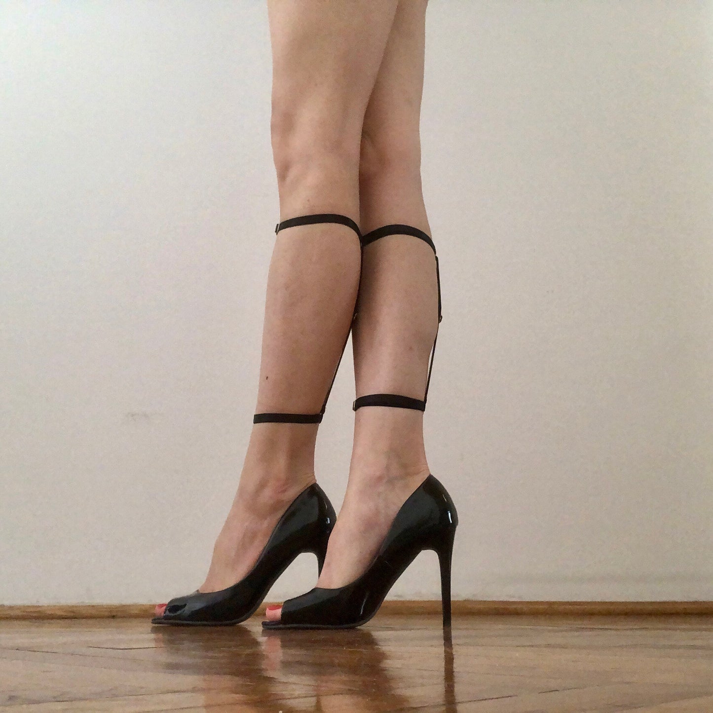 Adjustable elastic leg calf harness (2)
