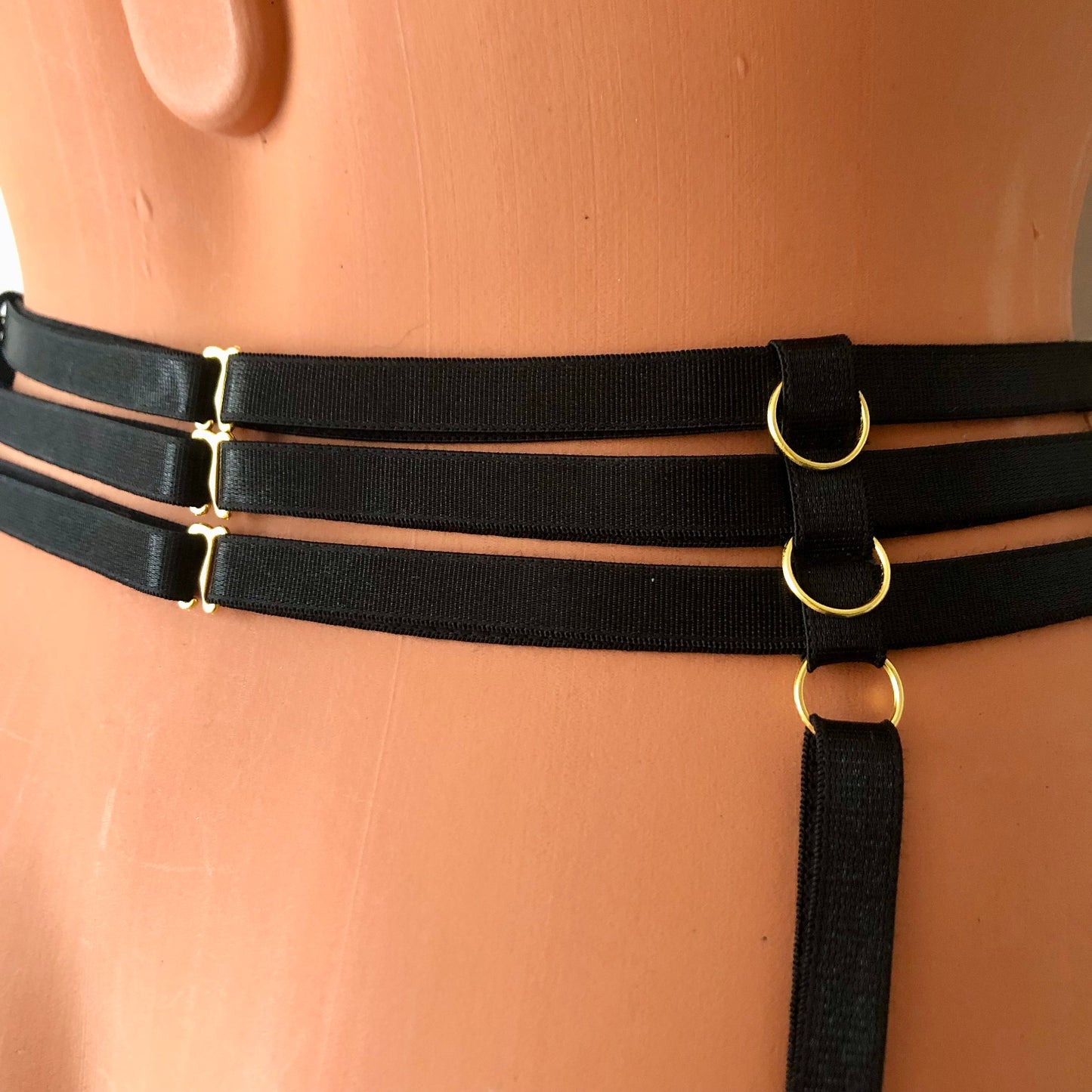 Pony elastic waist garter belt | adjustable elastic leg harness